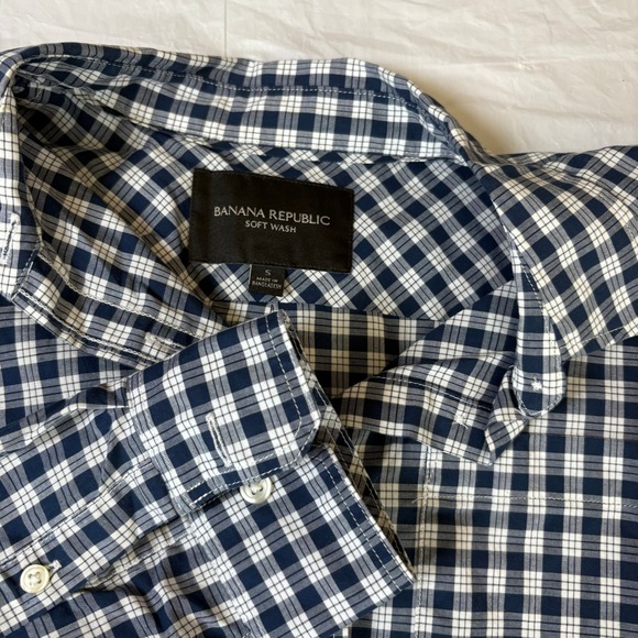 Banana Republic Tops - Banana‎ Republic Soft Wash Plaid Button Down Shirt Womens Size Small Blue White